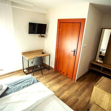 Apartamenty Pod Lwem Свидница Экстерьер фото